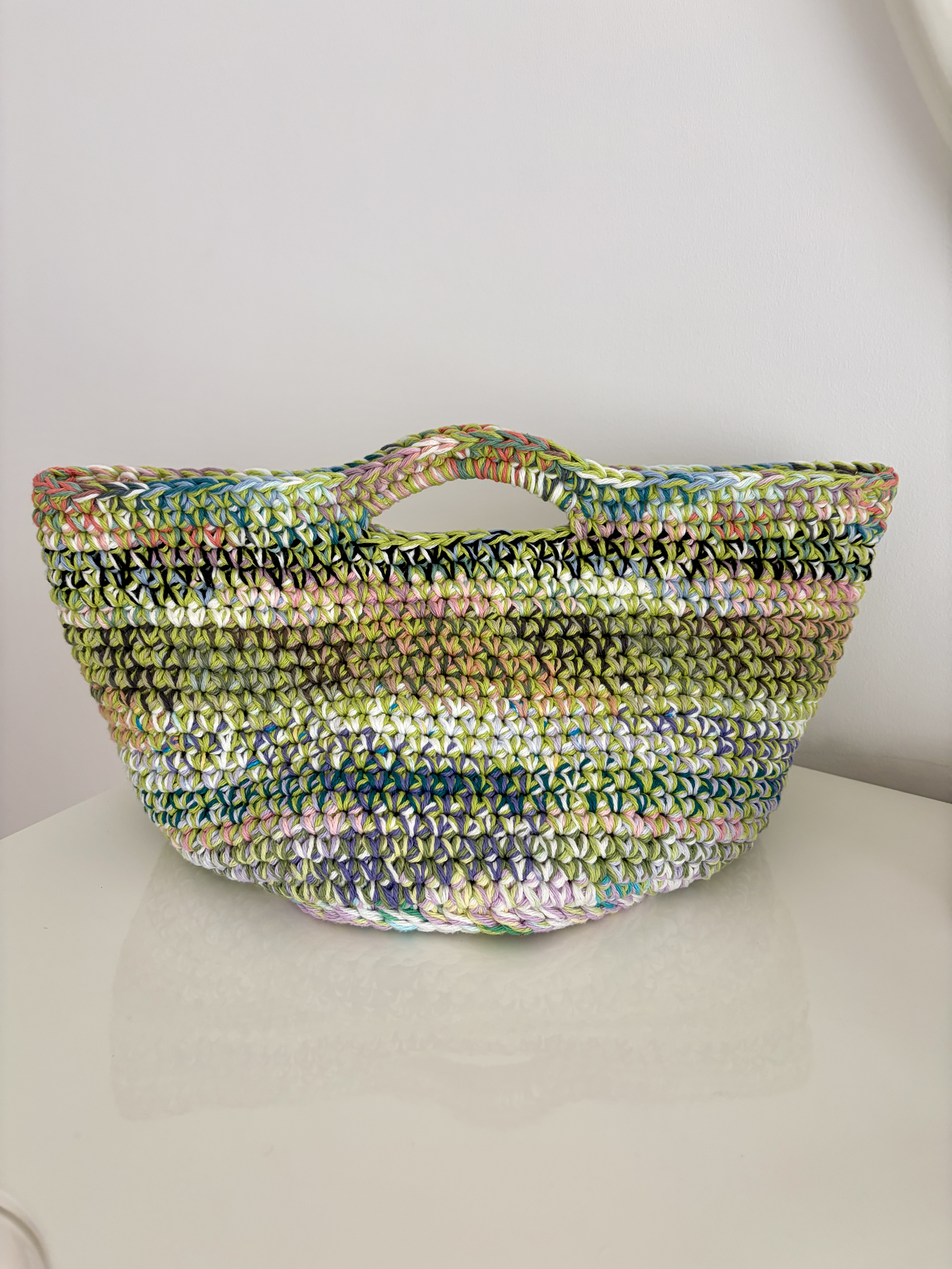 Sophie basket — handmade crochet sale in the UAE